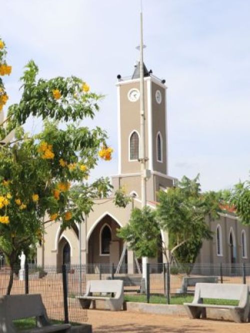 PRAÇA E IGREJA DA MATRIZ